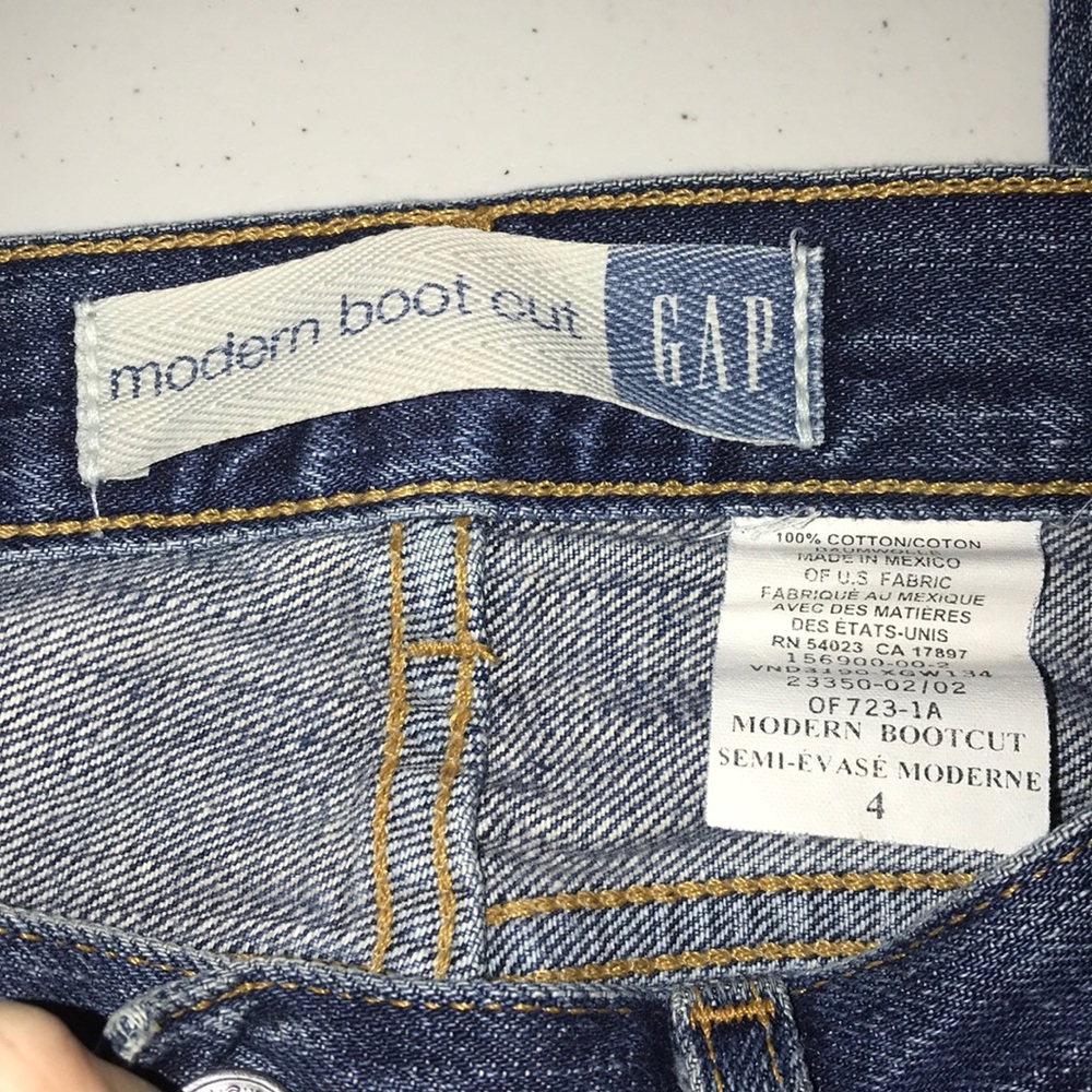 GAP Modern Bootcut Distressed 1860 - Picture 4 of 7